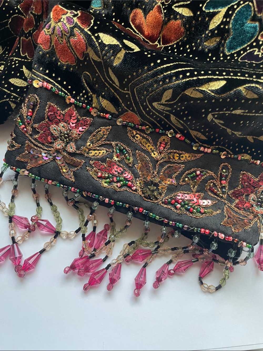 NWT SUZI O CLICK VELVET AND SILK SCARF